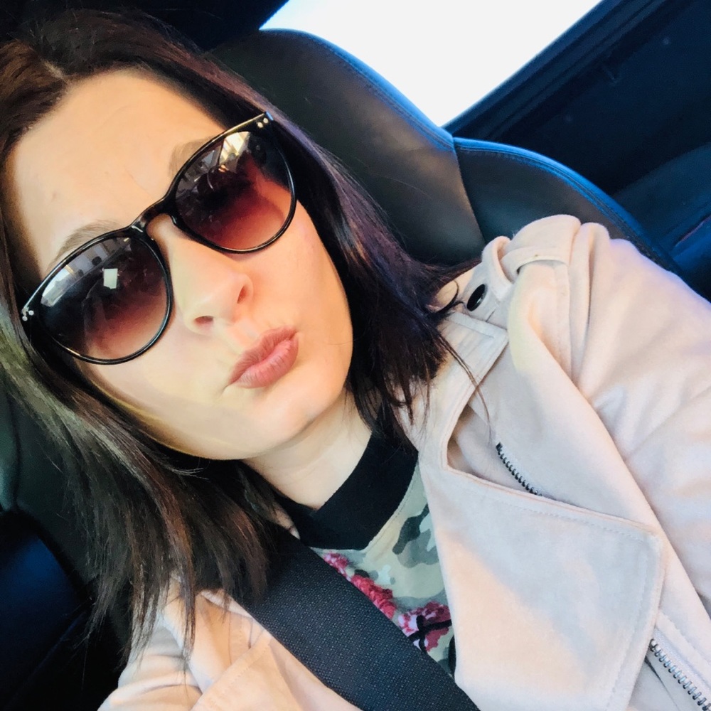 Meet your Posher, Amy